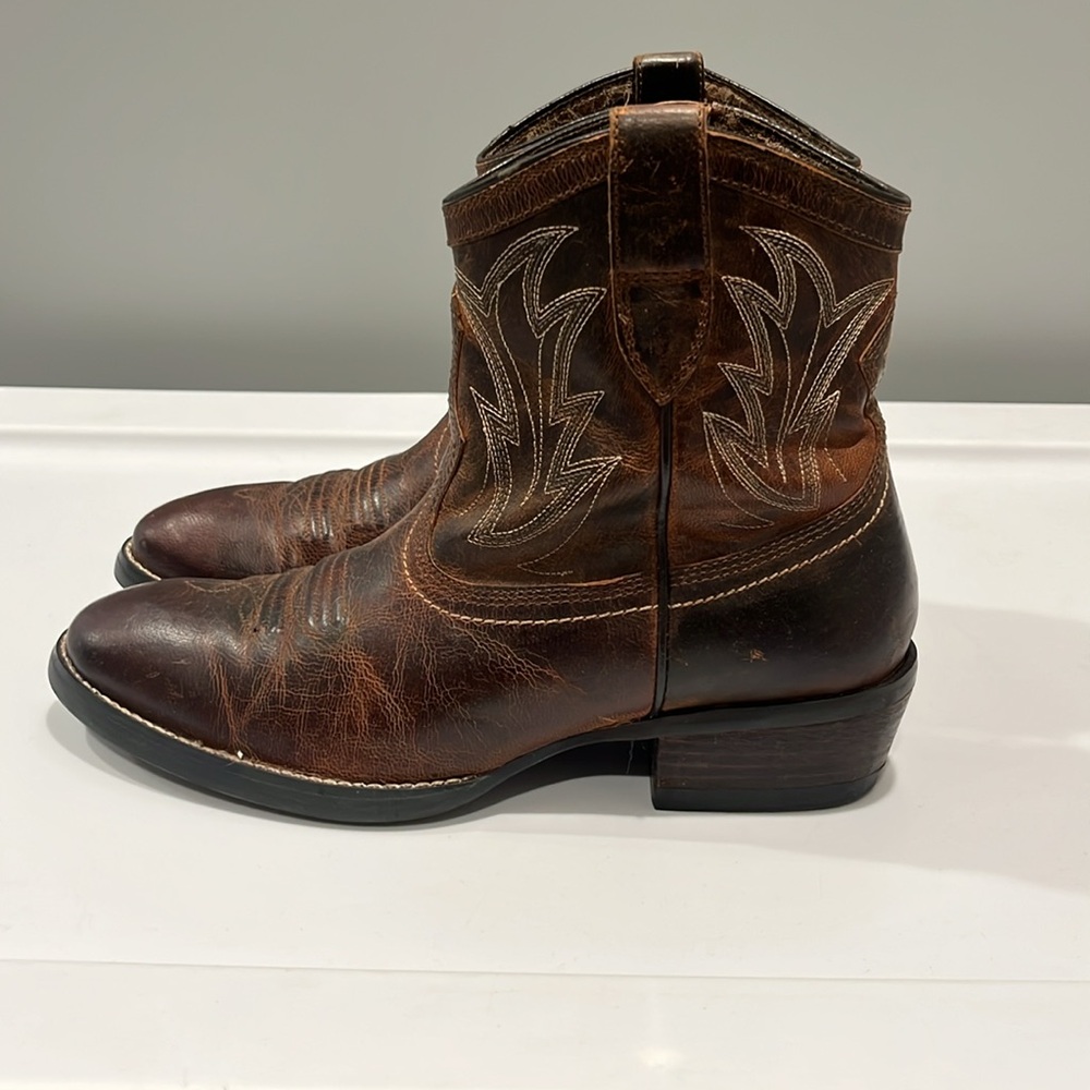 Ariat Brown Western Boots - Picture 4 of 9